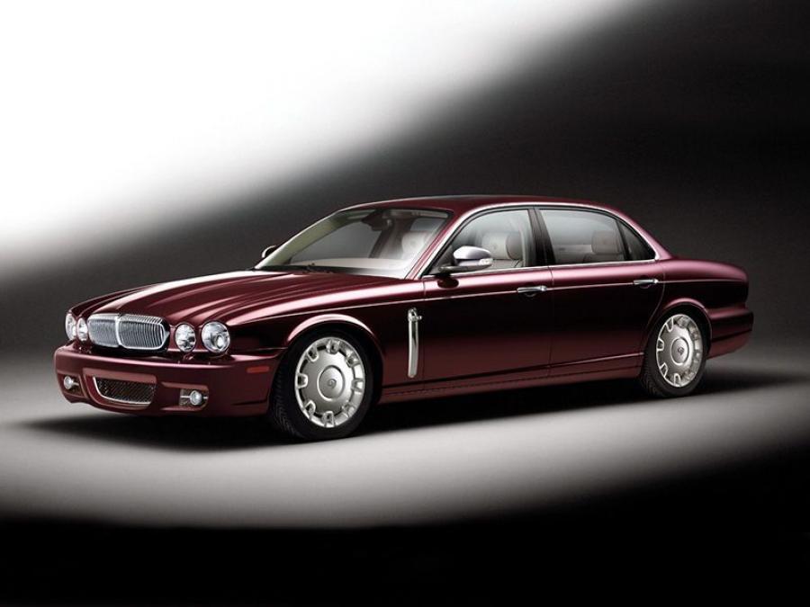  Daimler Super Eight 2007 года  (фото 1 из 1)